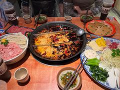 -周小明火锅(黑金冠社区店)