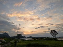 -夏屿湖畔.落日湖景餐厅(普者黑景区店)