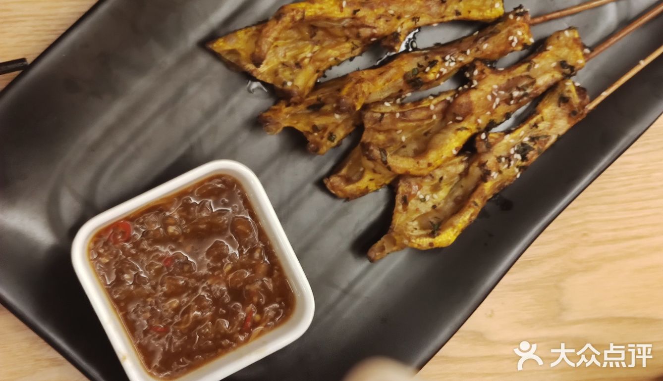 烤鱼+精酿 今晚不想睡[吐]