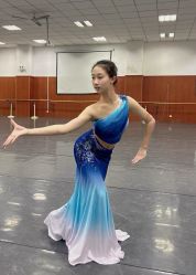 -尚美霓裳晚礼服·合唱服·舞蹈演出服租赁定制