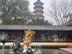 -绳金塔