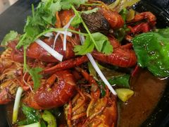 -虾弄弄海派小龙虾·牛羊蝎子火锅