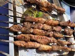 烤羊肉串-天津乾毓德饭庄·清真传统炒菜·海鲜烧烤(咸阳路店)
