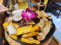 -一朵菌·野生菌探索家火锅(南亚店)