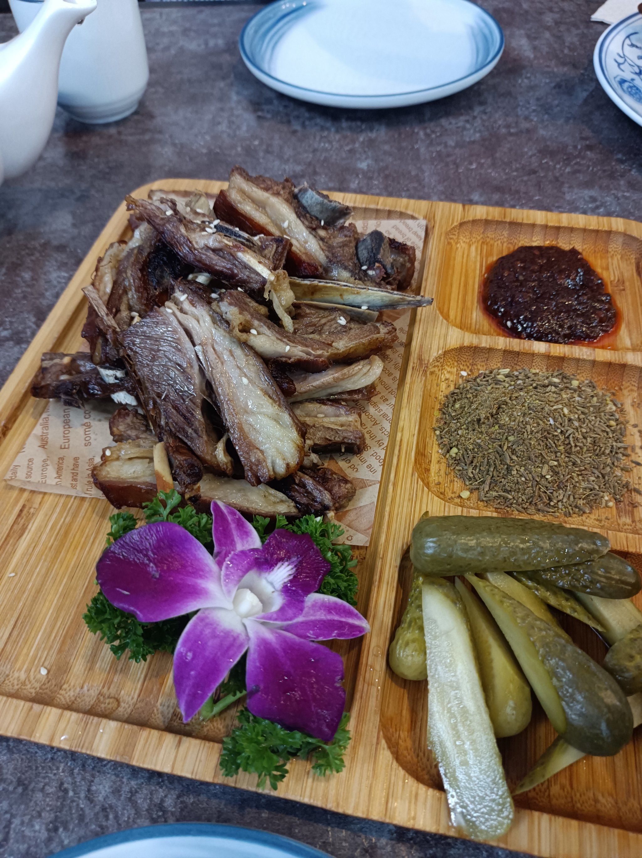 一家正宗的清真融合菜