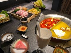 -湊湊火锅·茶憩(杭州湖滨银泰in77店)