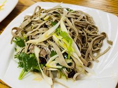 -溢心园香河肉饼总店
