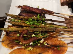 -陈员外正宗夹江烧烤(广福路店)
