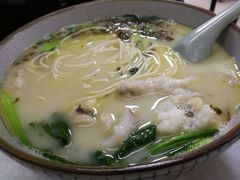 -明呈黄鱼面馆(斜土路店)