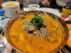 -香山湖家家宴(中山陵店)