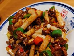 藕带炒鸡杂-肖记公安牛肉鱼杂(田林路店)