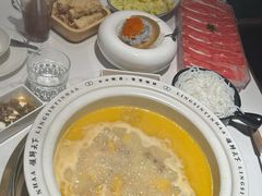 -领鲜天下·焗海鲜·花胶鸡(天目里店)