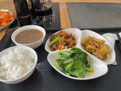 -东方幸福国际母婴月子会所(沙湾公园店)