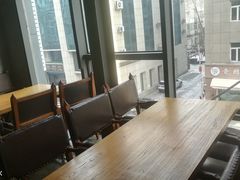 靠窗位-LYFATTI 莱芙缇(赣水路店)