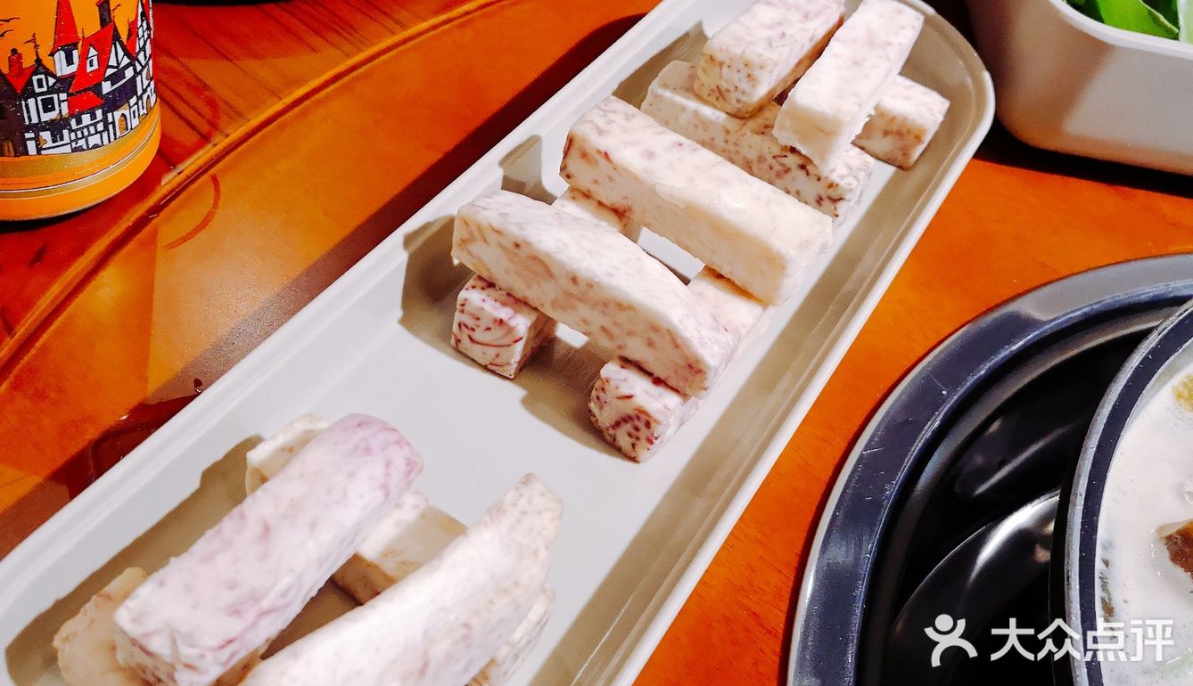 表示这个套餐有点少都没有吃饱，又点了好多吃的