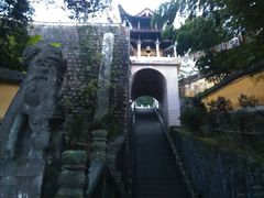 99级台阶&nbsp;99年修行-九华山风景区月身宝殿