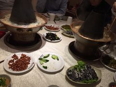 -羊家胡同·龙虾烧烤火锅(龙汇路店)