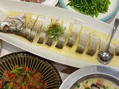 -御沪沪味园.融合菜.海鲜(斜土路店)