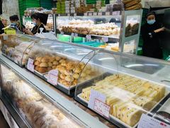面包甜点陈列柜-闻酥园(大慈寺店)