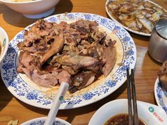 -老天桥酱肉烧饼夹肘子(天桥店)