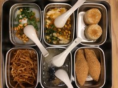-正南齐北·老街糯米团(洪崖洞店)
