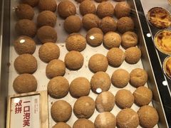 双拼一口泡芙-墨茉点心局(梅溪湖新天地一店)