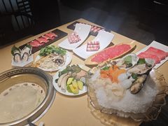 -余欢领鲜火锅(新街口店)
