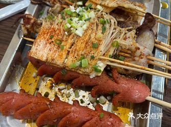 新店开业8.8折、 两个人随便点了几窜、️罐小刚炮、