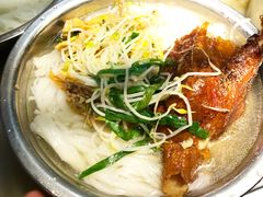 大师招牌烧鸭-太师餐饮(人民店)