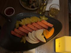 -FOUR PLAY BAR
