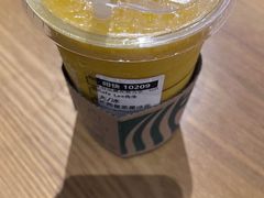 -星巴克臻选(深圳龙华红山天虹店)