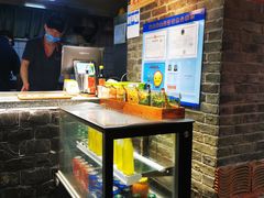-呷佬·长沙手工米粉(金沙江路店)