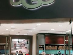 -UGG(燕莎奥特莱斯购物中心店)