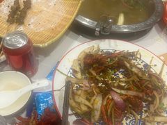 -乡土黄·鲜牛肉火锅·小龙虾(兴业街店)