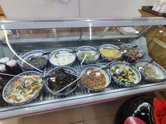 -屯老二农家铁锅炖·行业领军者(梅江店)