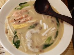 -荣家黄鱼面(南京西路店)