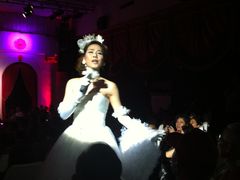 -金东尼人妖秀