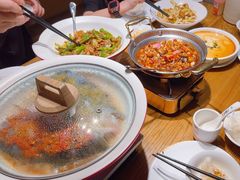 -爱碗亭·鲜炒湖南菜(壹城中心店)
