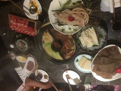 -佬土鹅肠火锅(解放路店)