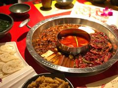 -谭鸭血老火锅(万象九宜城店)
