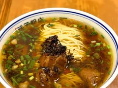 -矮子粉店1985·长沙米粉(湘春路店)
