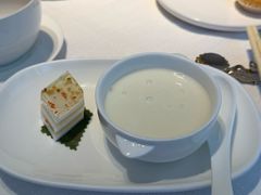 蛋白杏仁茶-香港龙凤楼(巨鹿路洋房店)