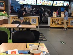 -麦当劳(郑州东高铁站店)