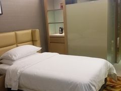 -维也纳国际酒店·广州南站钟村地铁站店