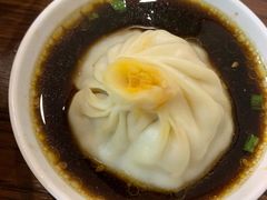 蛋黄小笼-朱新年·苏式汤团·面点(北寺塔店)