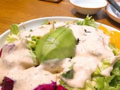 牛油果蔬沙拉-必点海鲜·鲅鱼水饺(鞍山西道店)