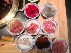 -周小明火锅(黑金冠社区店)