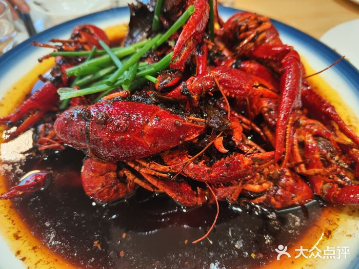 顺德饭店(府东路店)水腌菜红烧龙虾图片