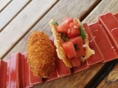 芝麻脆片配牛油果酱及西瓜莎莎-TOMATITO(无限极荟店)