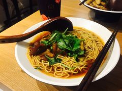 半斤半肉拉面-厝内小眷村(天河南一路店)